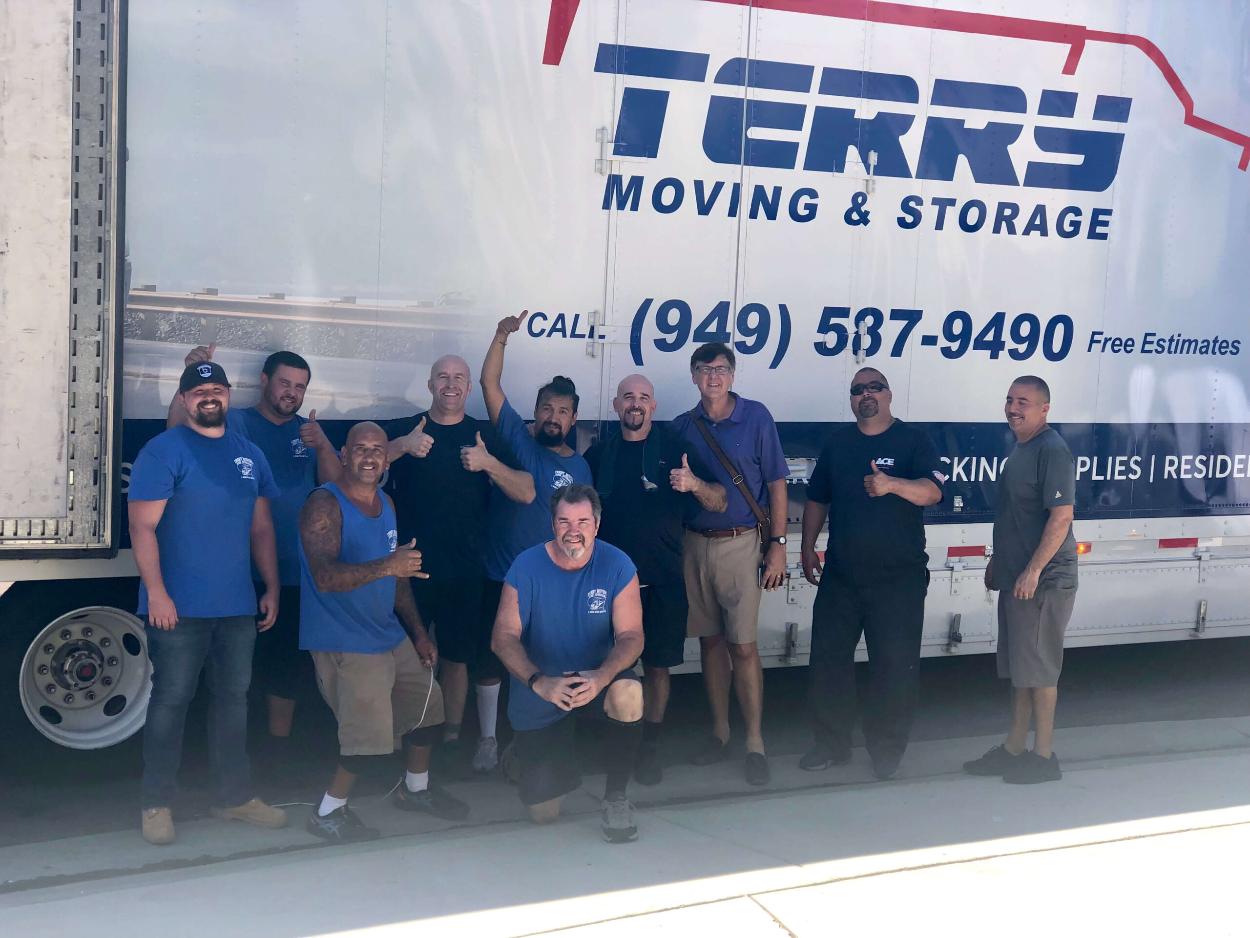 commercial-moving-orange-county-terry-moving.jpg Terry Moving & Storage crew handling office relocation in Orange County